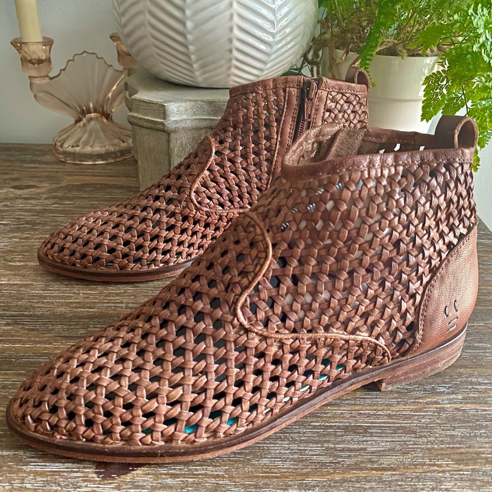 Roan by Bed|Stu Boho Retro Perforated Ankle Booties Shoes Womens 9 Tan Brown‎ - Picture 4 of 12